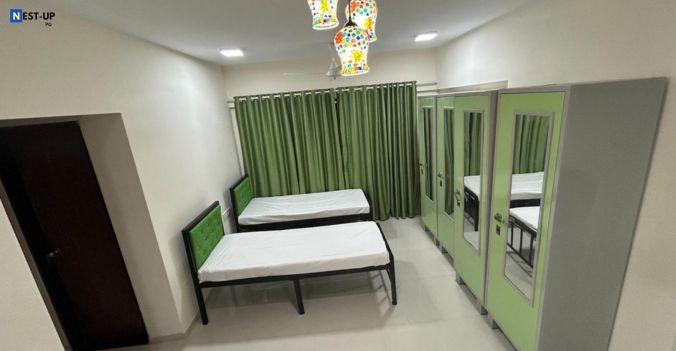 Affordable PGs Near Andheri Railway Station