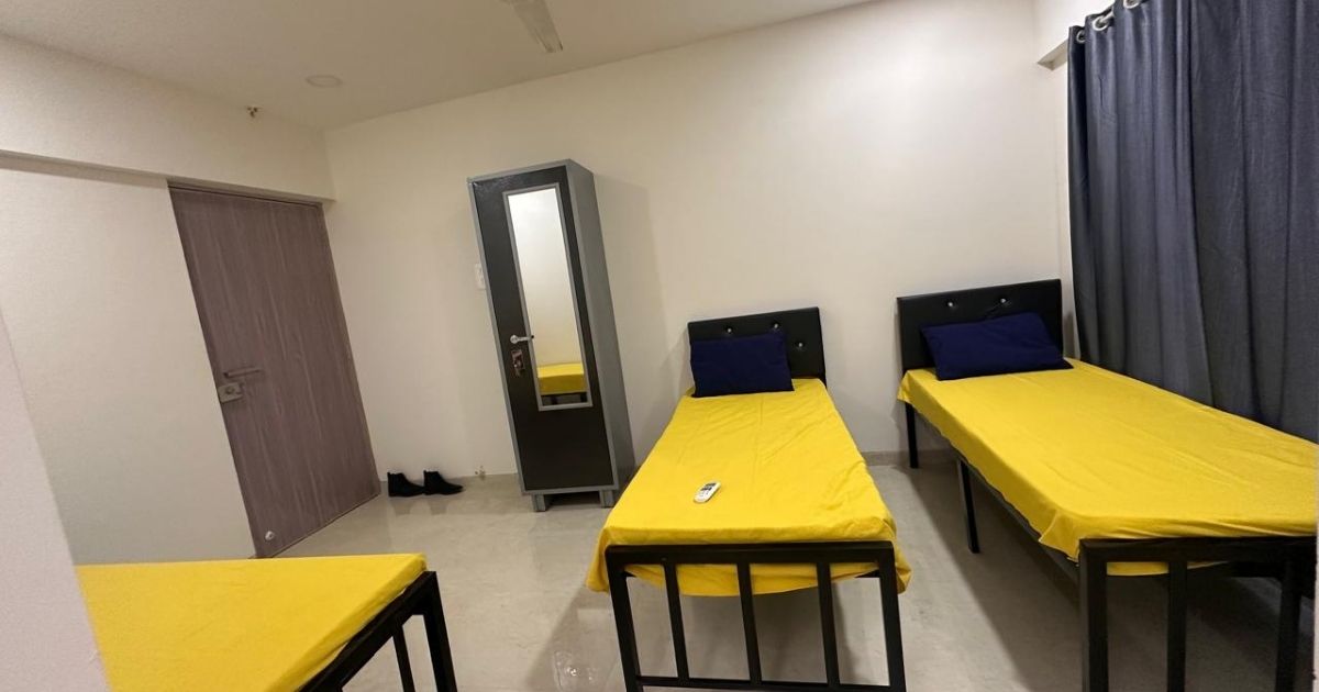 PG near Andheri Railway & Metro for Travellers