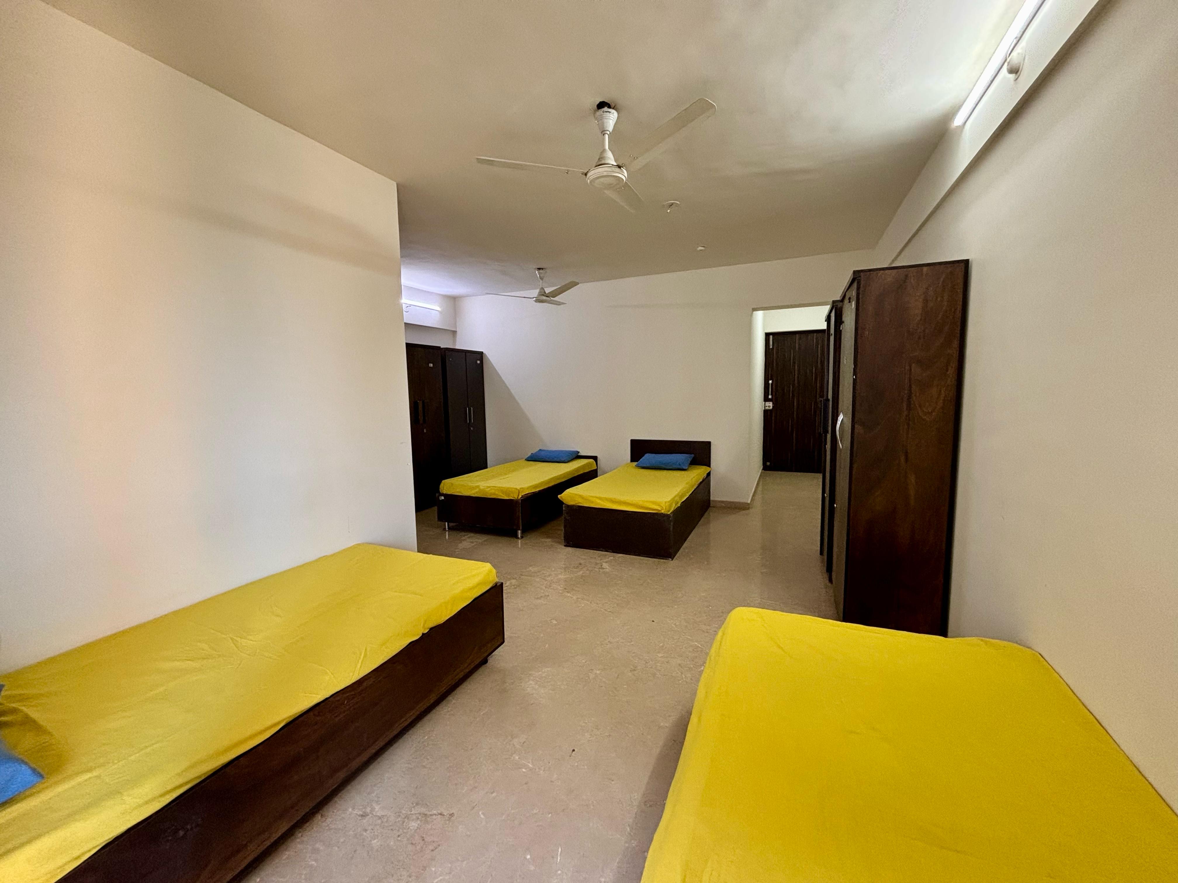 PG In Sher-e-Punjab - Nest-UP PG