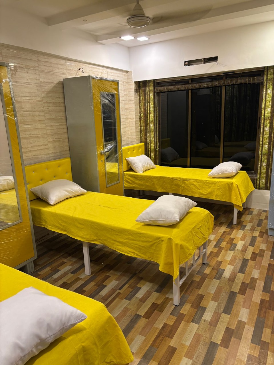 Prime Location PG In Lokhandwala